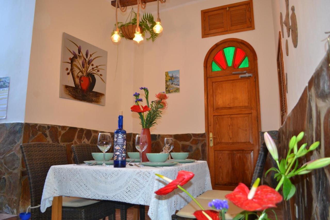 ホテル Casa Alamo Agaete アガエテ エクステリア 写真